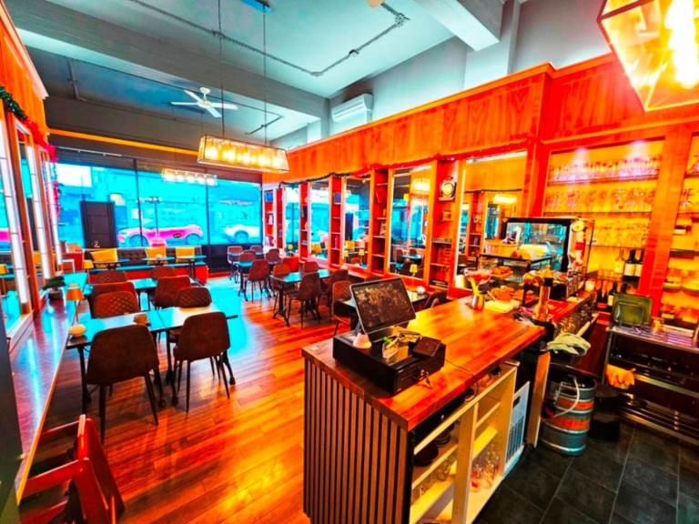 CAFE FOR SALE