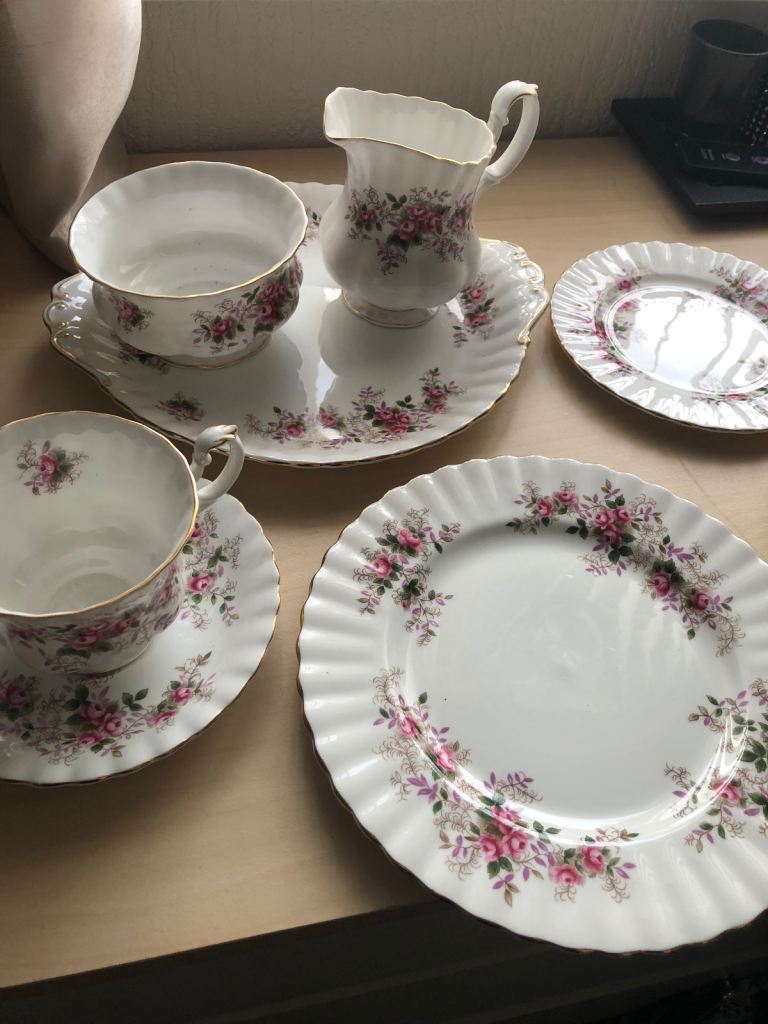 Royal Albert lavender rose