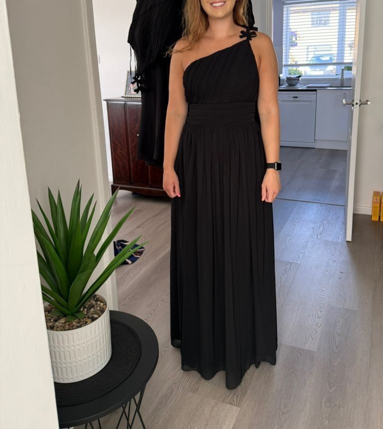 Second-Hand Bridesmaids Dresses & Outfits for Sale in Cardiff | Gumtree