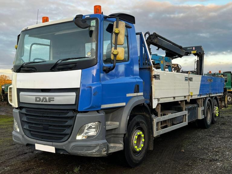 2014 DAF CF 75.330 26T DROPSIDE WITH HMF 1430 CRANE