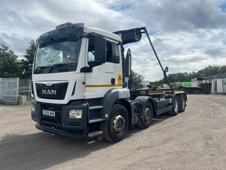 MAN/ ERF TGS 32.400 BOUGHTON HOOK , DRAWBAR READY, FULL MOT JULY 27 , MANUAL