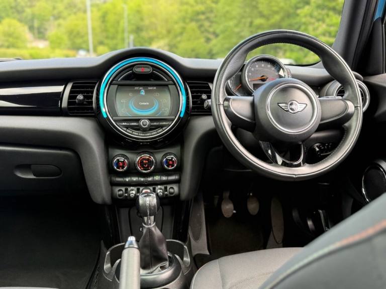 2015 15 MINI HATCH 1.5 COOPER HATCHBACK 5DR PETROL MANUAL EURO 6 (S/S) (136 PS)