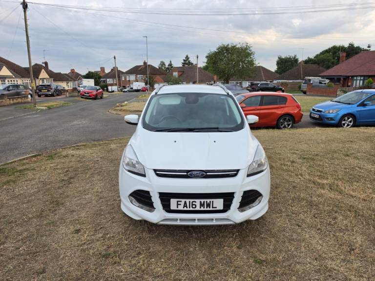 Ford, KUGA, Hatchback, 2016, Semi-Auto, 1997 (cc), 5 doors