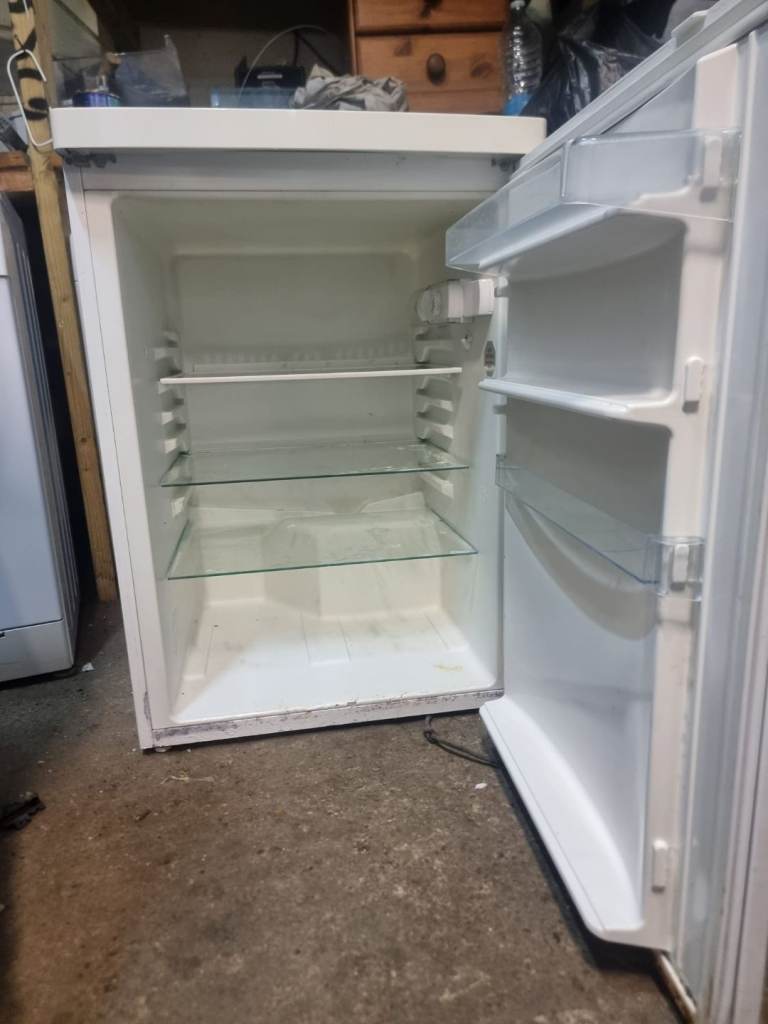 Undercounter fridge perfectly working good condition with guarantee from Southampton 