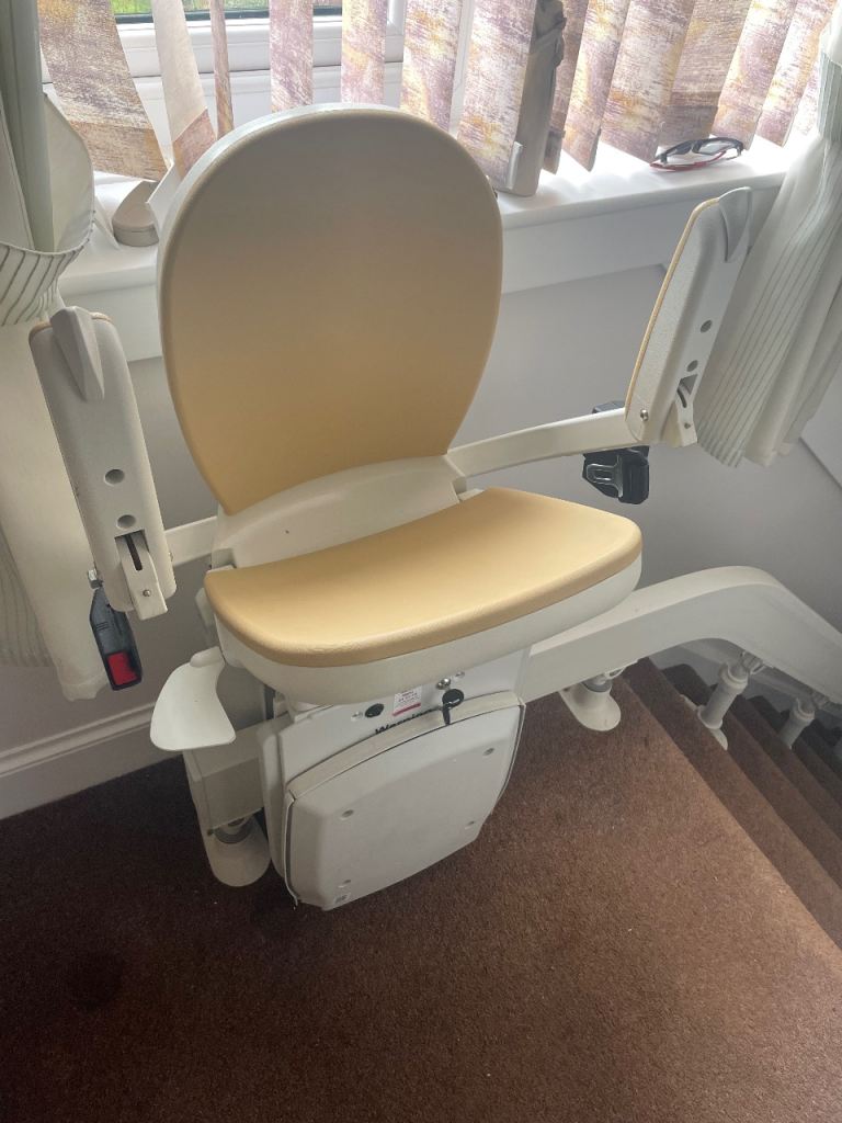 Acorn Stair Lift (including uplift and installation)