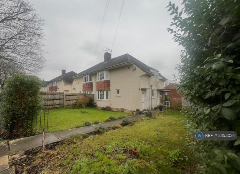 1 bedroom flat in Long Cross, Bristol, BS11 (1 bed) (#2853034)