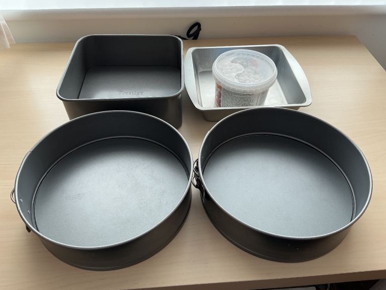 Baking tins