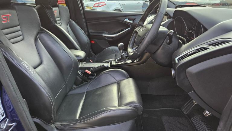 2017 Ford Focus 2.0T EcoBoost ST-3 5dr HATCHBACK Petrol Manual