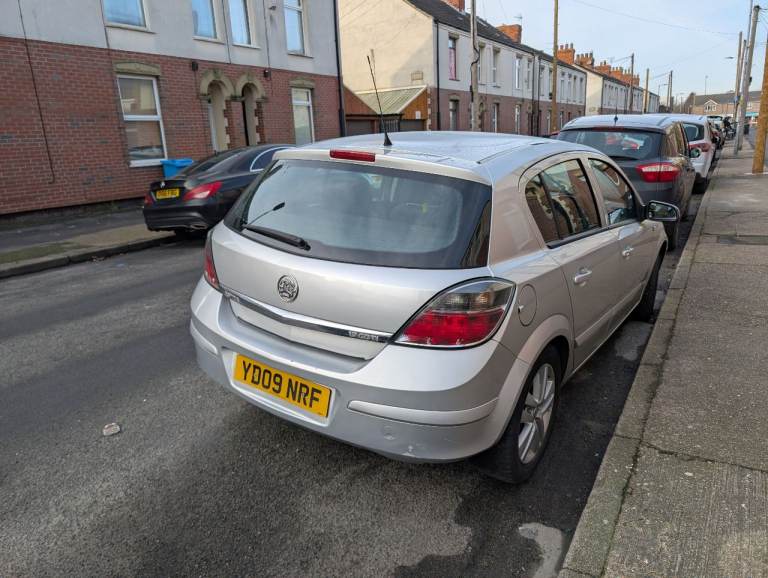 Vauxhall, ASTRA, Hatchback, 2009, Manual, 1686 (cc), 5 doors
