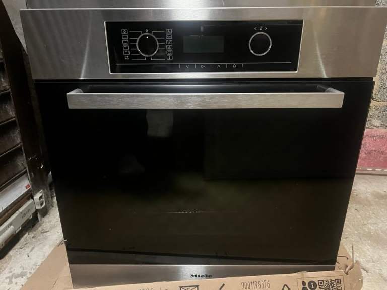 Miele Multi-function Electric Oven (partially functioning)