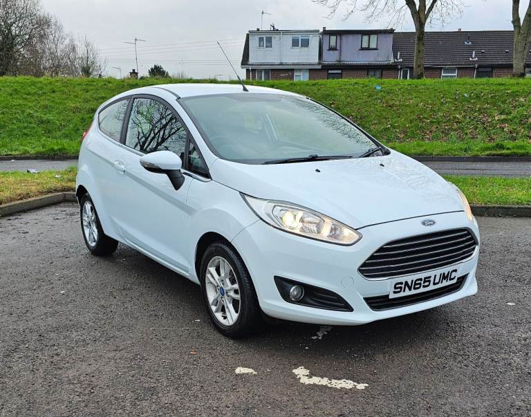 Ford, FIESTA, Hatchback, 2015, Manual, 1241 (cc), 3 doors