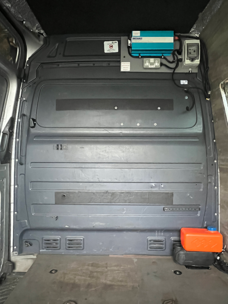 2013 MWB Mercedes Sprinter Bulkhead and Floor