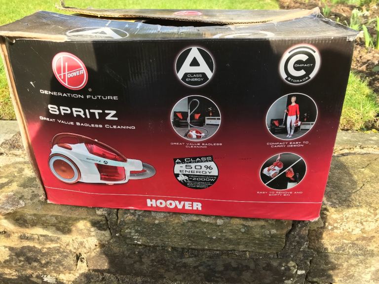 Hoover Spritz Cylinder Vacuum Cleaner Model SE71 