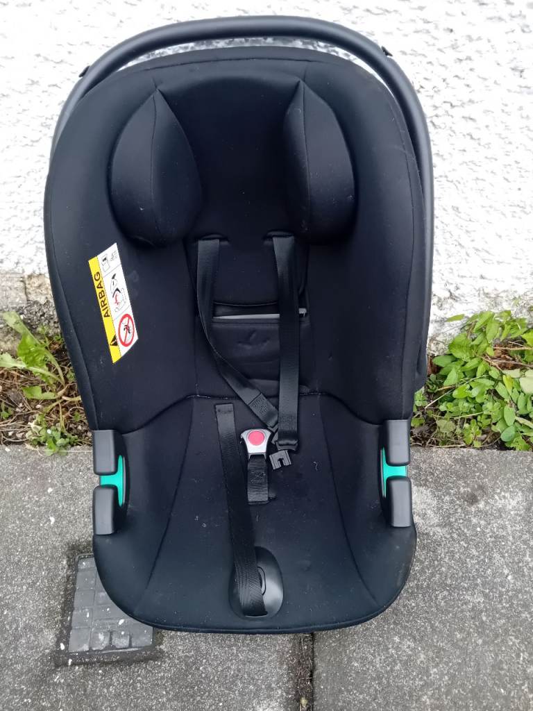 Enfa safe car seat and isofix base