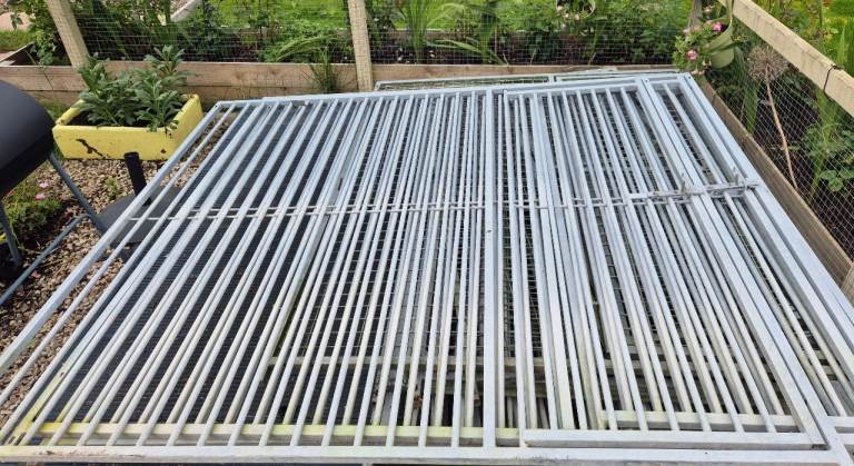 Heavy Duty Galvanised Dog Kennel Panels