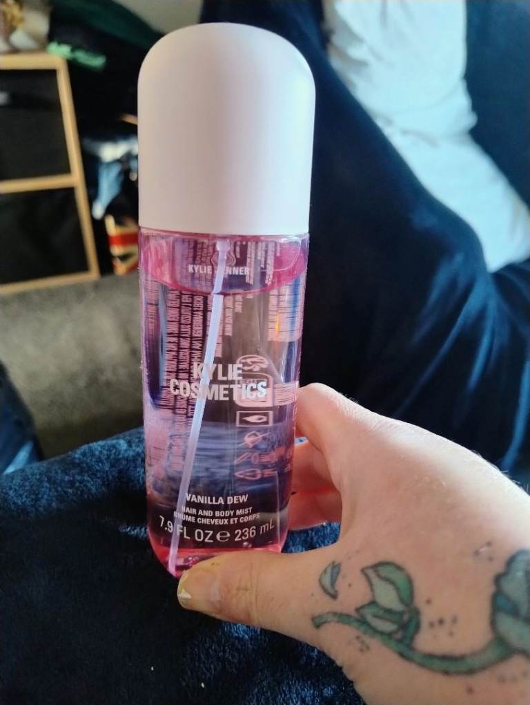 Kylie Jenner body mist 