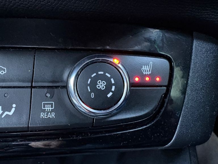 2021 Vauxhall Corsa Elite Nav turbo. 17k genuine miles. Top spec model.