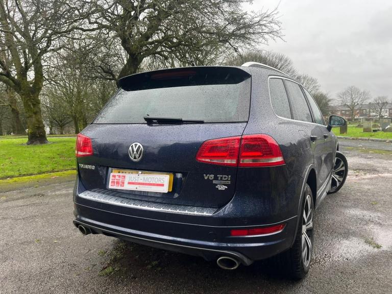 2014 Volkswagen Touareg 3.0 TDI V6 BlueMotion Tech R-Line Tiptronic 4WD Euro 5 (s/s) 5dr ESTATE D...