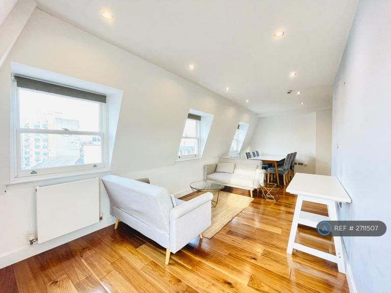 2 bedroom flat in Hoxton Street, London, N1 (2 bed) (#2711507)