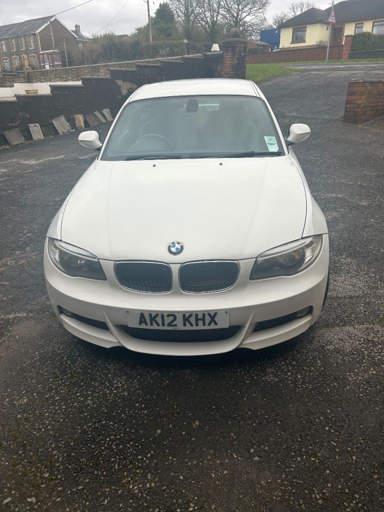 BMW, 1 SERIES, Coupe, 2012, Manual, 1995 (cc), 2 doors