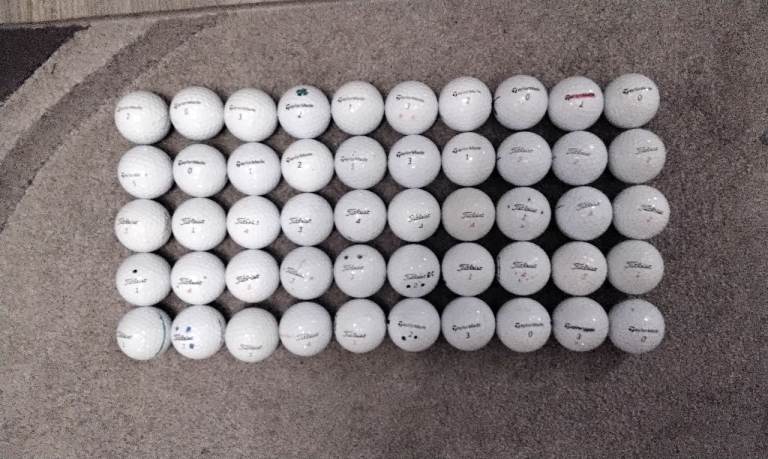 LOT of 50 GOLF BALLS in VERY GOOD CONDITION for WINTER PLAY.