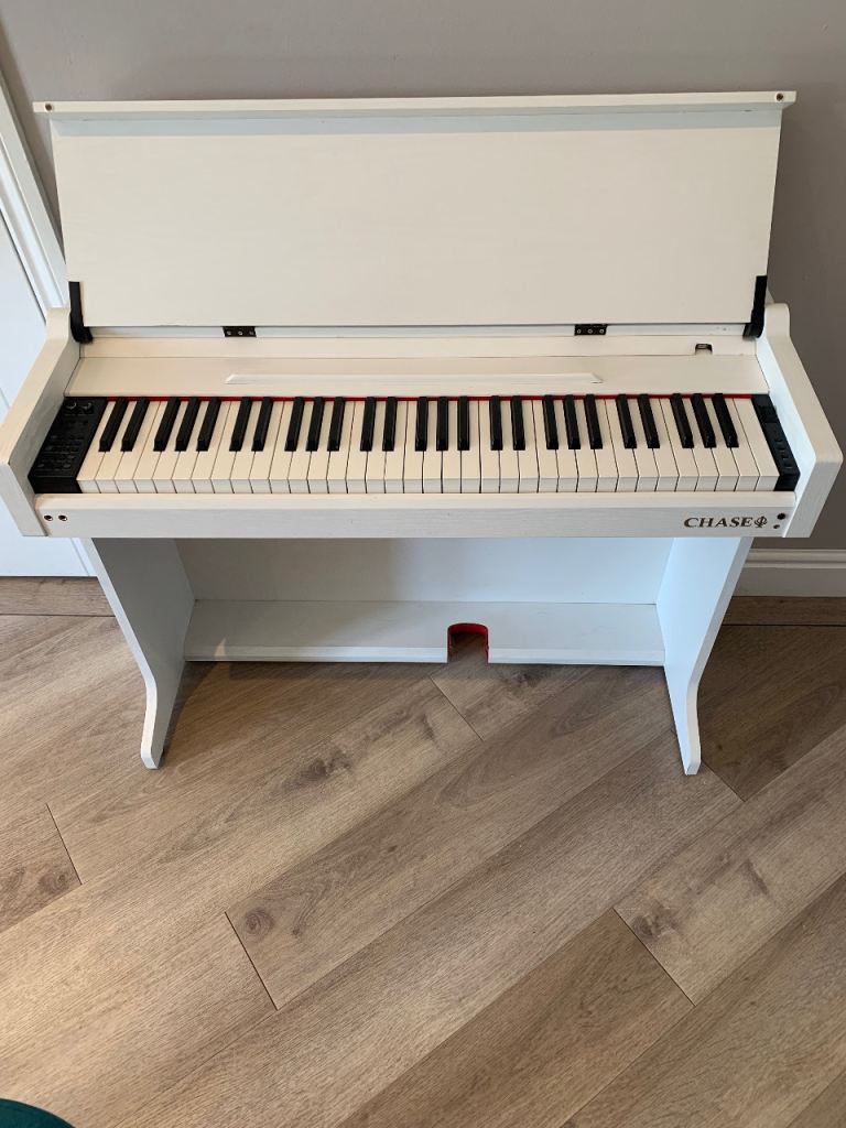 CHASE White Digital Piano – Good Condition