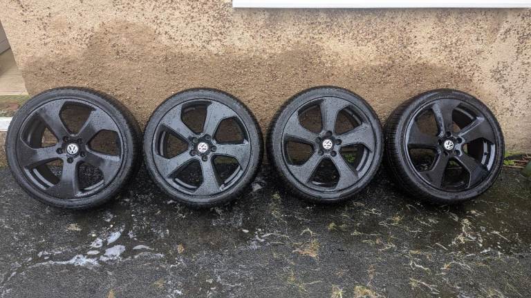 VW GTI Austin 18" wheels with nearly new all season tyres