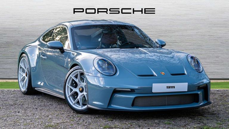 2025 Porsche 911 S/T 2dr COUPE PETROL Manual