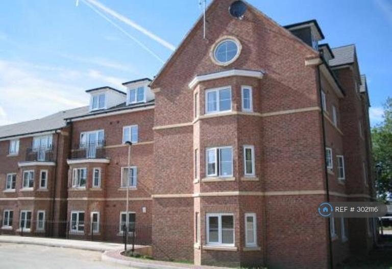 2 bedroom flat in Castle Grove, Pontefract, WF8 (2 bed) (#3021116)