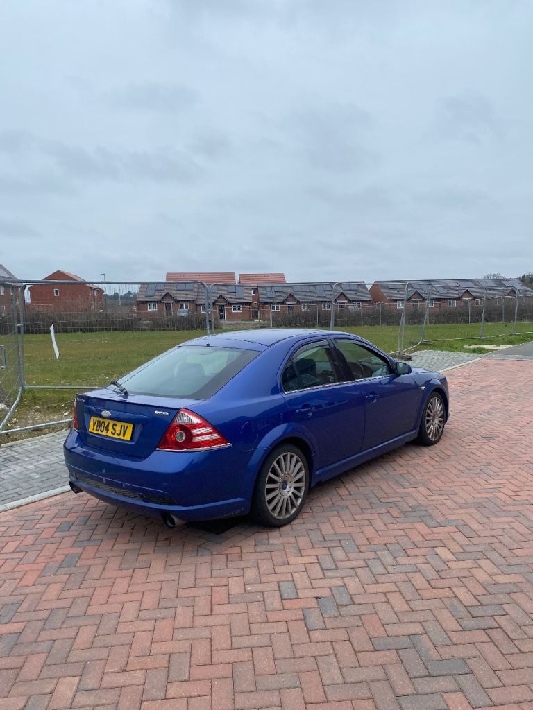 Ford mondeo st 220 