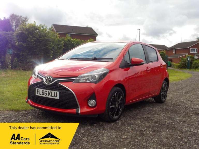 2016 Toyota Yaris 1.33 Dual VVT-i Design Euro 6 5dr HATCHBACK Petrol Manual