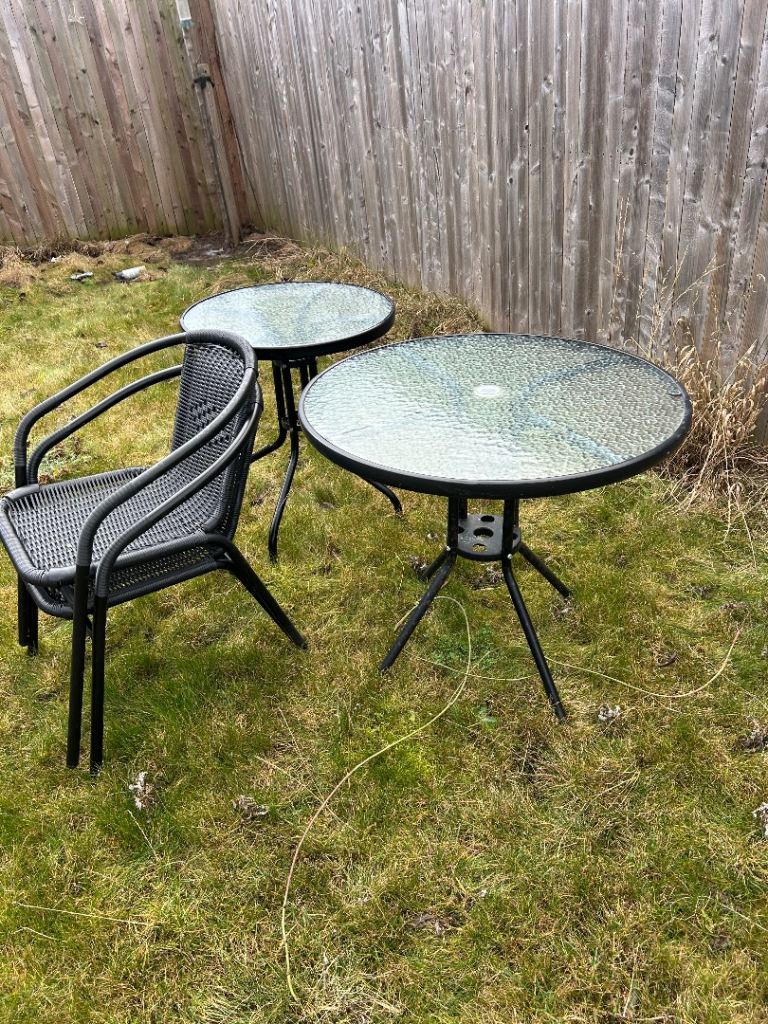 Garden table and chairs 