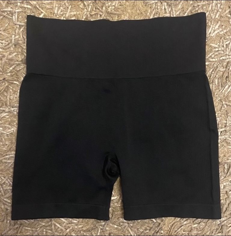New/Like new women’s clothes size 10 (M)
