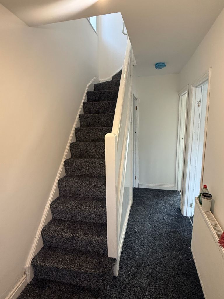 3 Bedroom Semi Detatched House For Rent