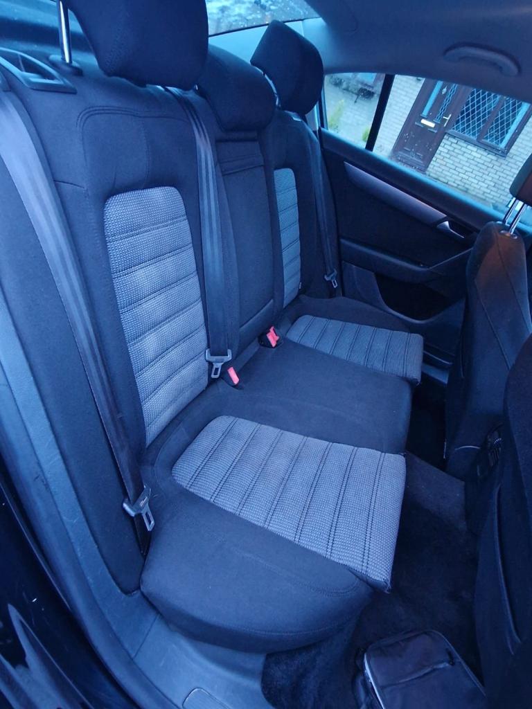 Volkswagen, PASSAT, Saloon, 2012, Manual, 1968 (cc), 4 doors