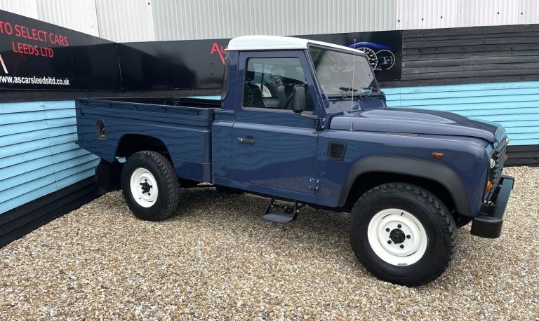  LAND ROVER DEFENDER 110 HIGH CAPACITY PICK UP - 2.2 TDCI - MANUAL - 