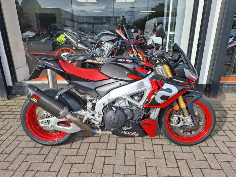 Aprilia Tuono Factory 1100 V4, 2021 FSH, 12900 Miles