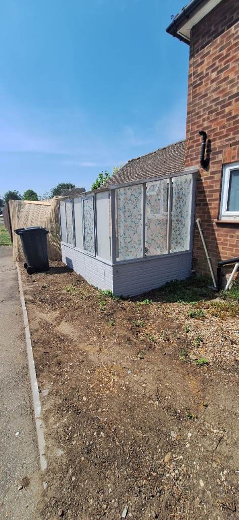 Free conservatory/lean-to 