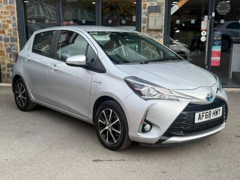 2018 Toyota Yaris 1.5 VVT-h Icon Tech Hatchback 5dr Petrol Hybrid E-CVT Euro 6 (s/s) (100 ps) Hat...