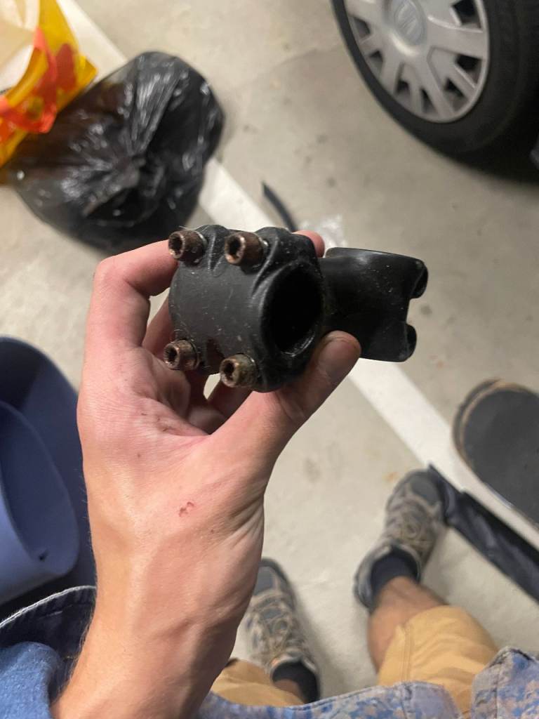black bike stem mtb