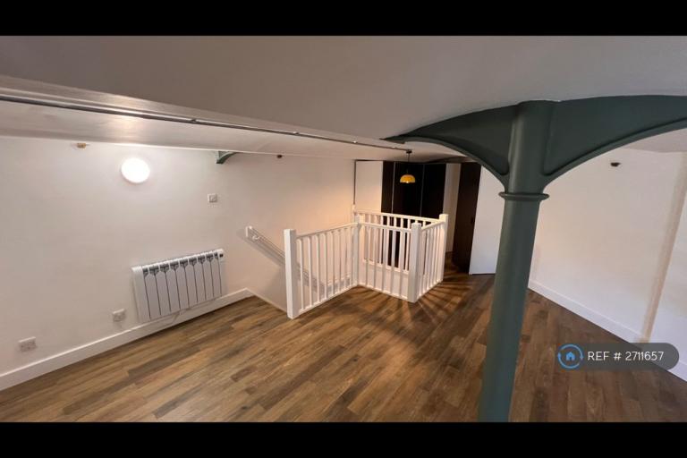 2 bedroom flat in Clarence Mill, Bollington, SK10 (2 bed) (#2711657)