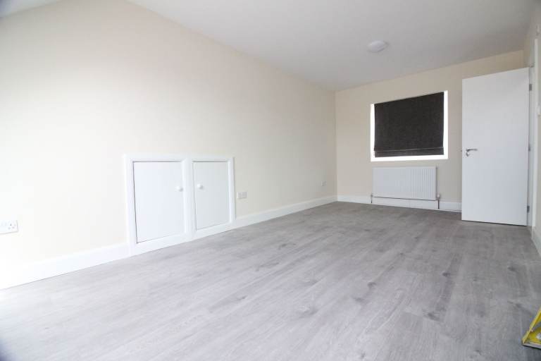 *INCL UTILITY BILLS* REFURBISHED NEW STUDIO FLAT NEXT TO TUBE HOUNSLOW OSTERLEY HEATHROW ISLEWORTH