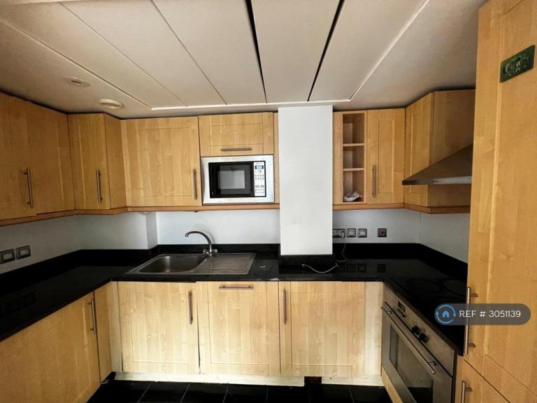 2 bedroom flat in Platinum House, Harrow, HA1 (2 bed) (#3051139)
