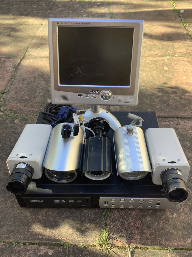 Sanyo Day/Night Security Camera System 