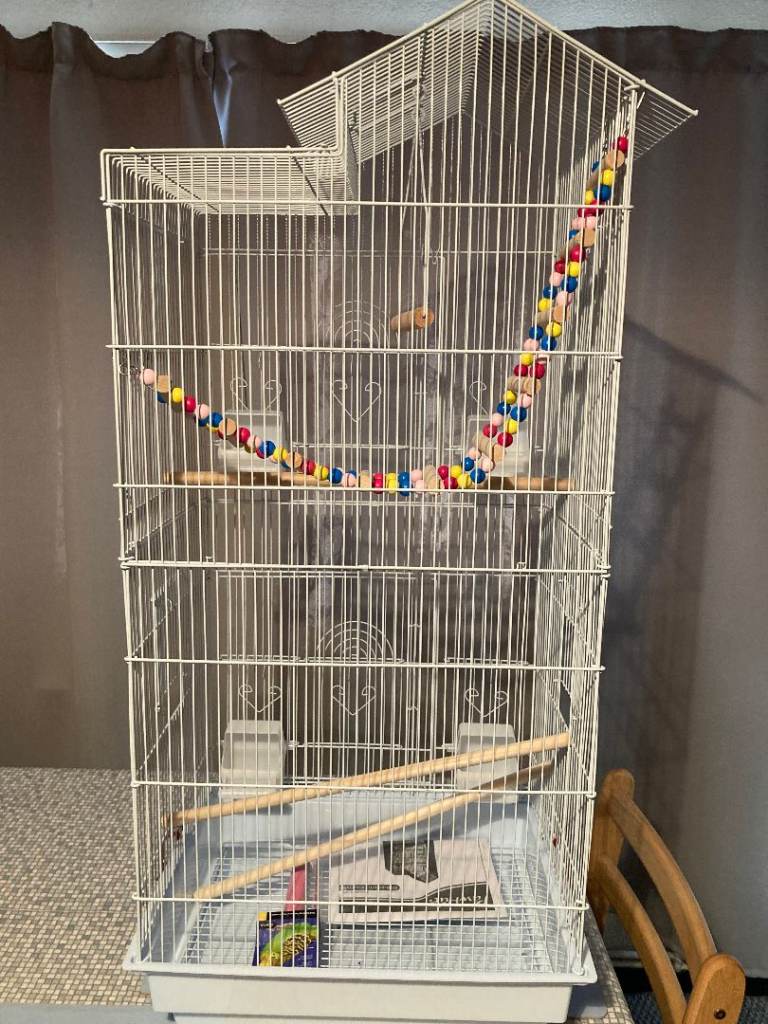 Brand new cage suitable for Budgies or small birds