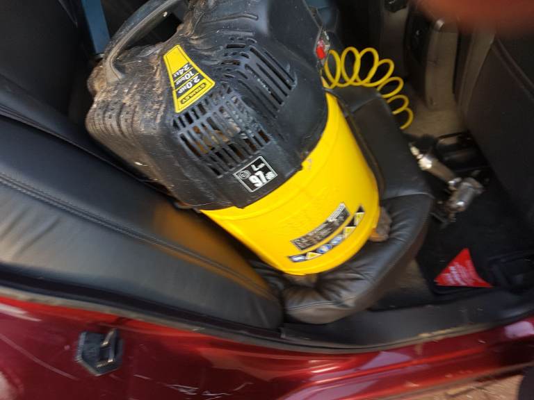 Air nail gun compressor