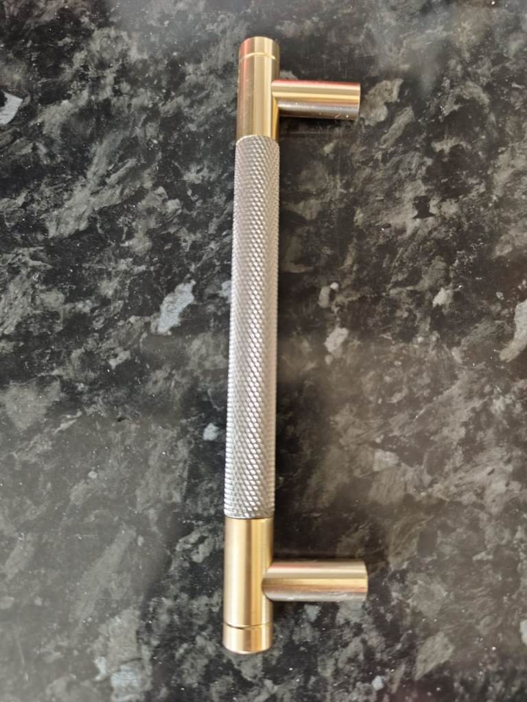 20 New Knurled Brass Kitchen Cupboard Handles