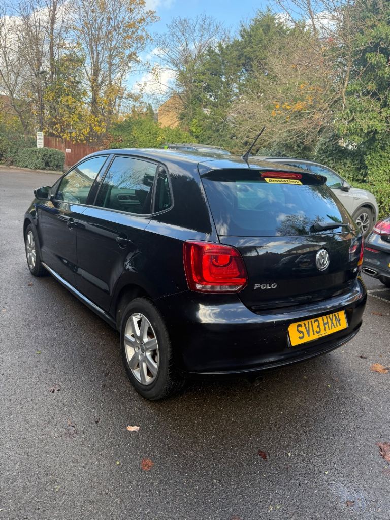 VOLKSWAGEN POLO Auto