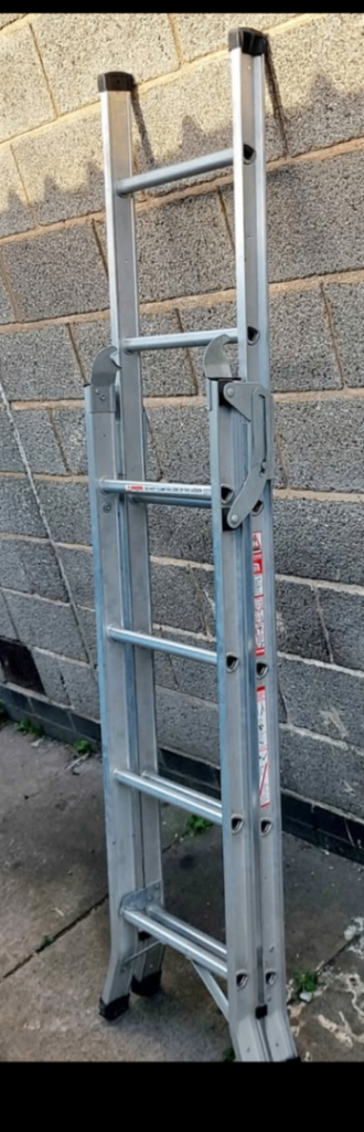 £20 step ladder 3 way 