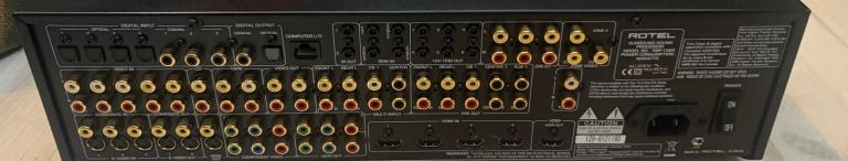Rotel RSP-1069 Pre Amplifier